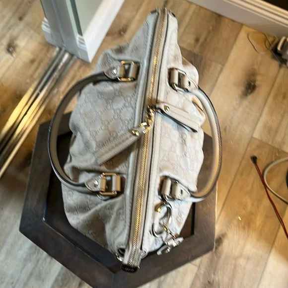🛑 1 hour sale. Gucci, Cream Ivory Leather Gucci Handbag, w/ COA - Picture 5 of 16